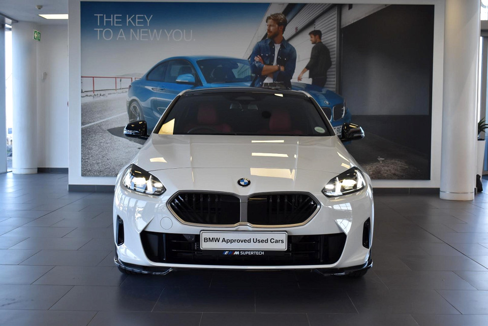 BMW 118 A/T (F70), image 2