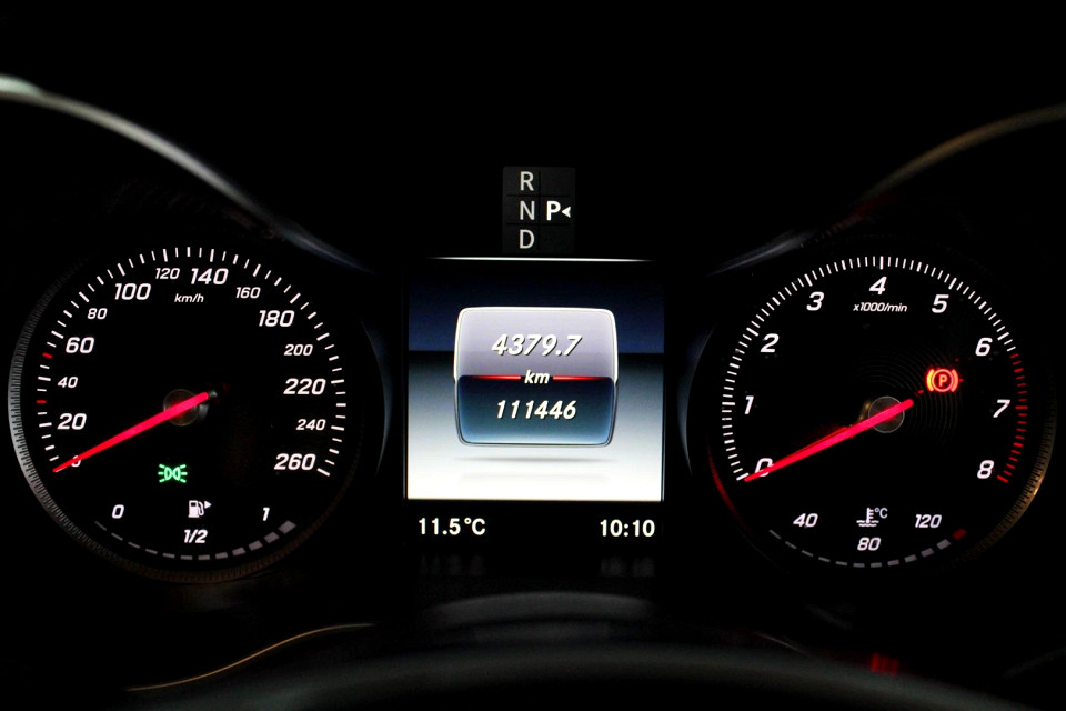 MERCEDES-BENZ C250 AMG LINE A/T, image 2