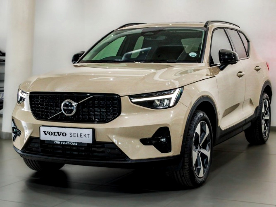 VOLVO XC40 B4 PLUS DARK GEARTRONIC (MILD HYBRID), image 1