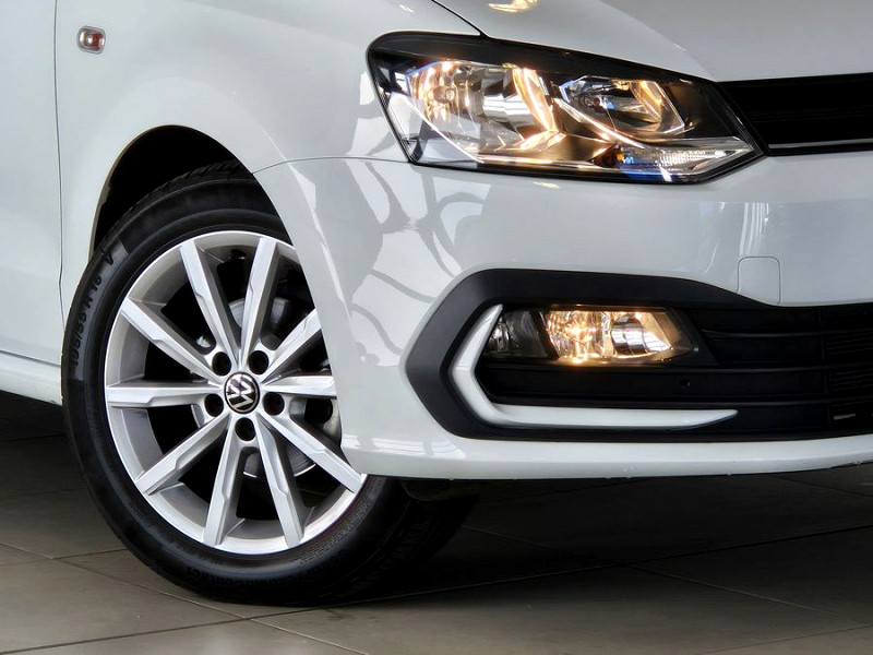 VOLKSWAGEN POLO VIVO 1.6 STYLE (5DR), image 1