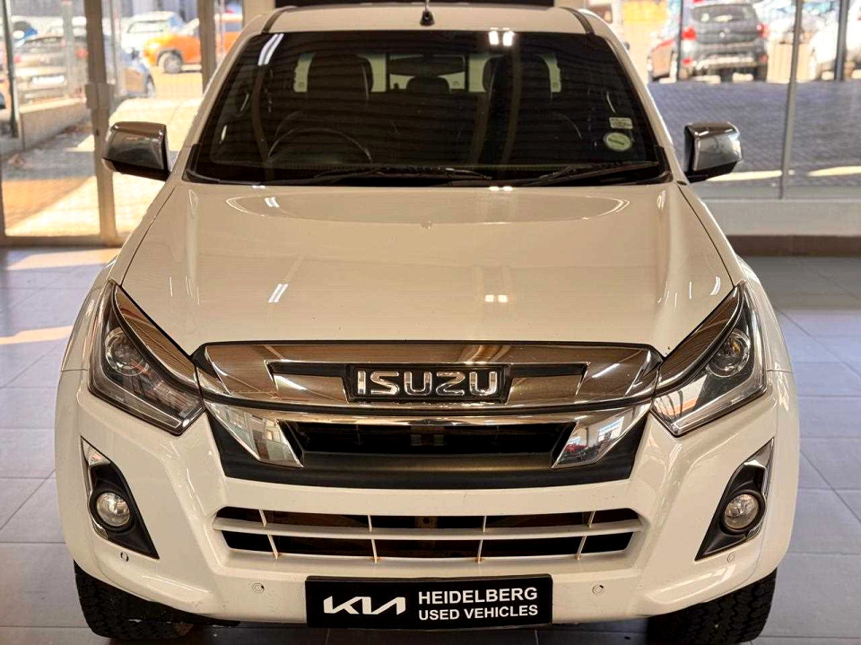 ISUZU D-MAX 300 LX D/C P/U, image 2