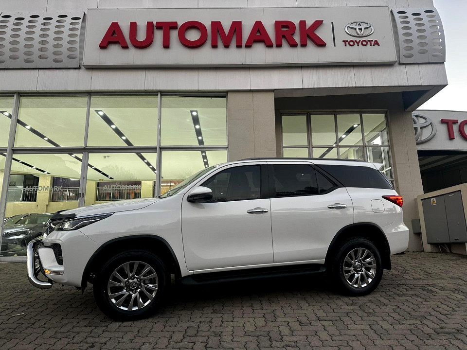 TOYOTA FORTUNER 2.8GD-6 4X4 A/T, image 1