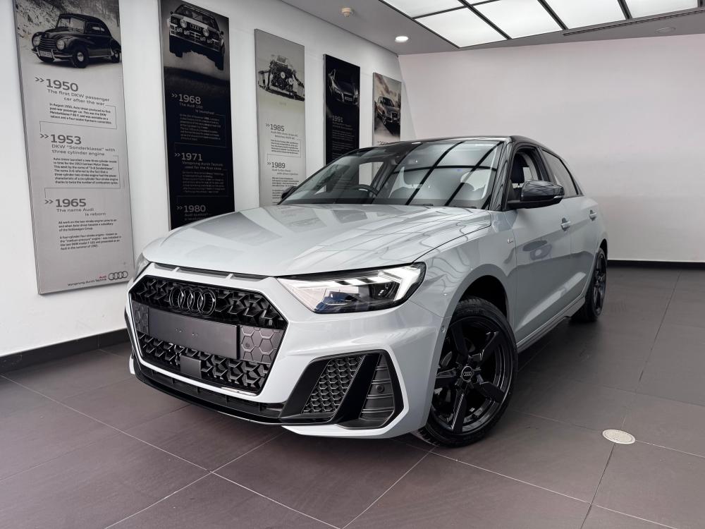 AUDI A1 SPORTBACK 30 TFSI BLACK EDITION S-TRONIC, image 1