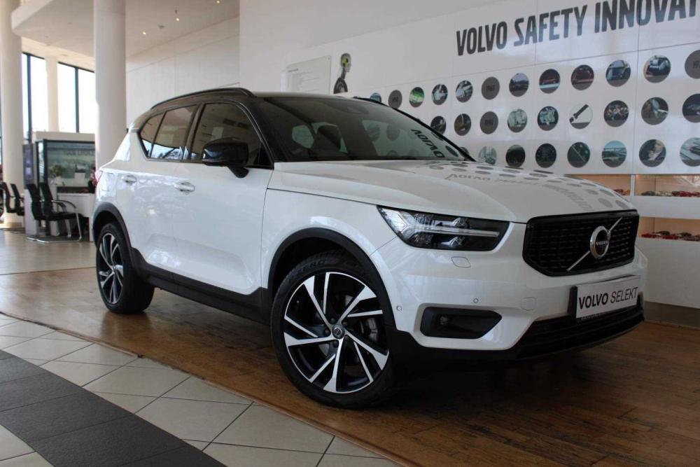 Volvo XC40 D4 AWD R-Design, image 1