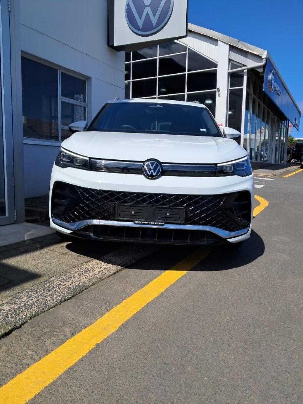 Volkswagen Tiguan R-Line 1.4 TSI 110 kW DSG, image 2