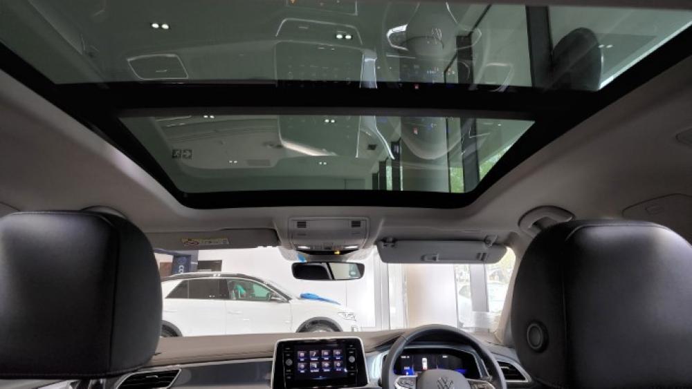 Volkswagen T-Roc 1.4 TSI Design Tiptronic, image 2