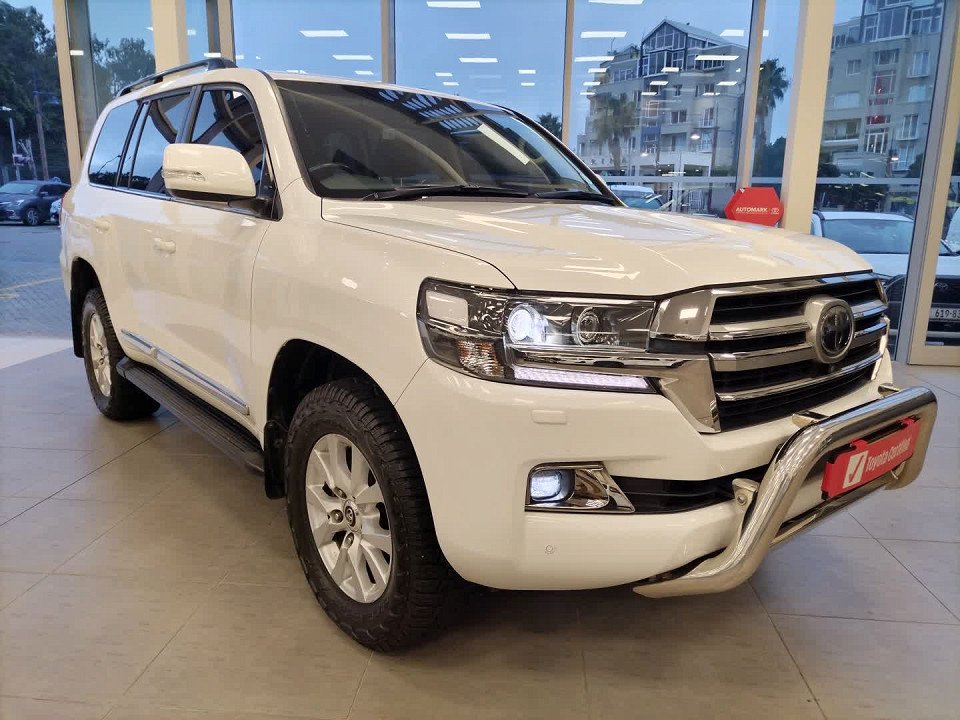 Toyota Land Cruiser 200 4.5D-4D V8 VX-R, image 1