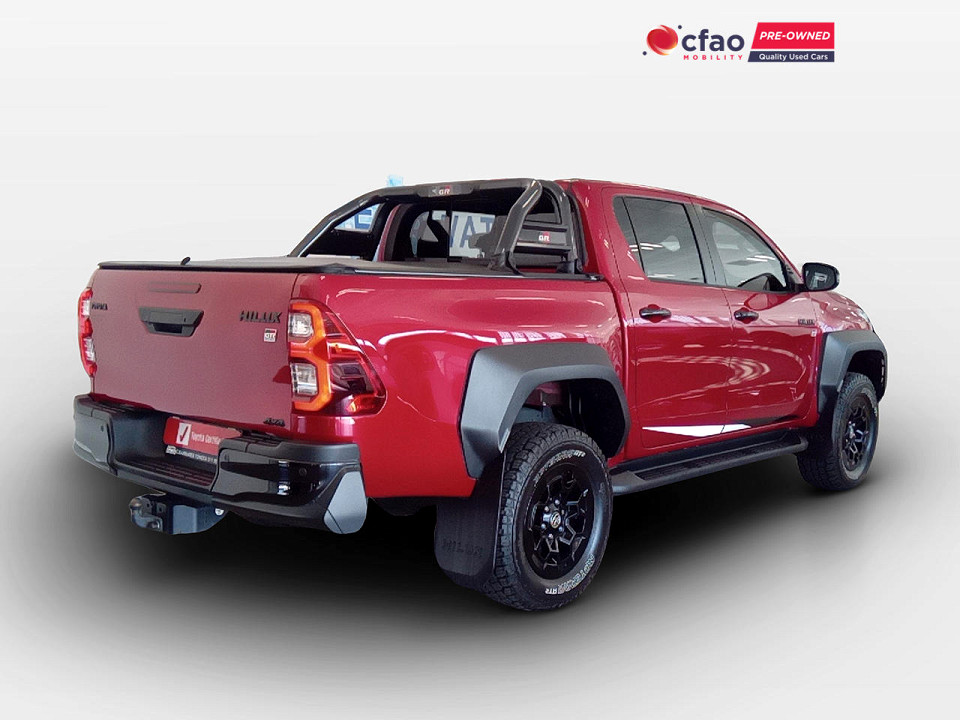 TOYOTA HILUX 2.8 GD-6 GR-S 4X4 A/T P/U D/C, image 2