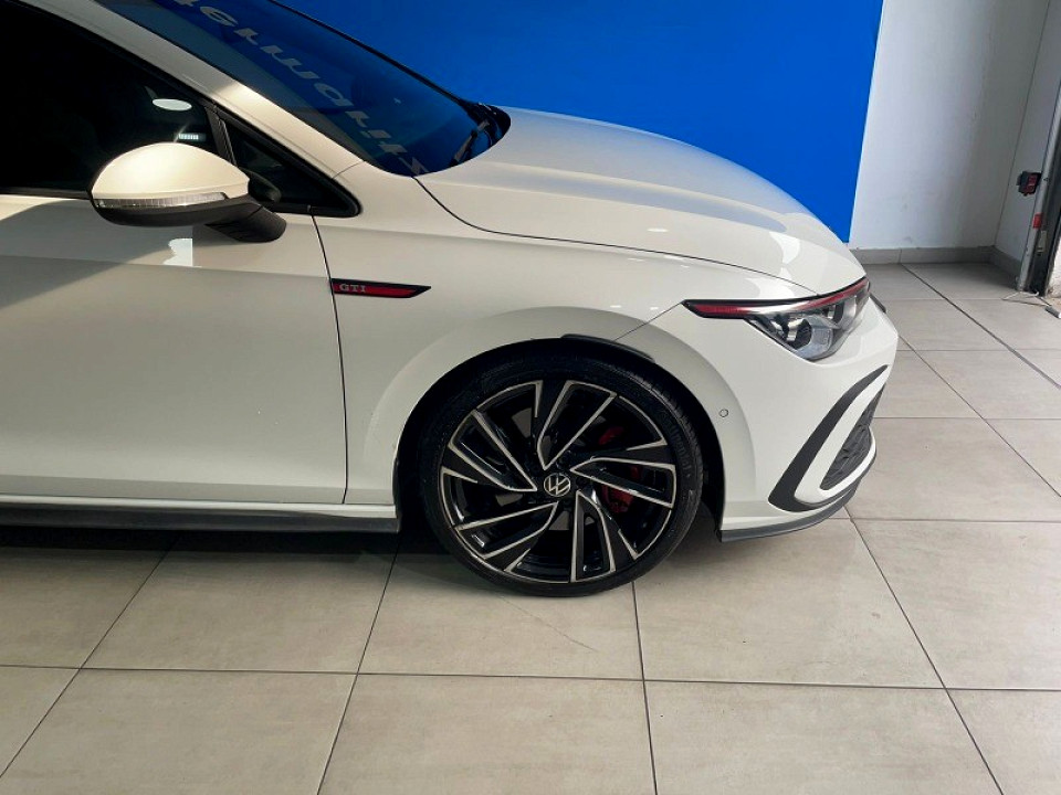 Volkswagen Golf 8 GTi  2.0 TSI DSG, image 2