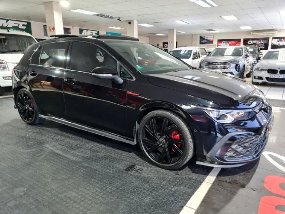 Volkswagen Golf 8 GTi  2.0 TSI DSG, image 1