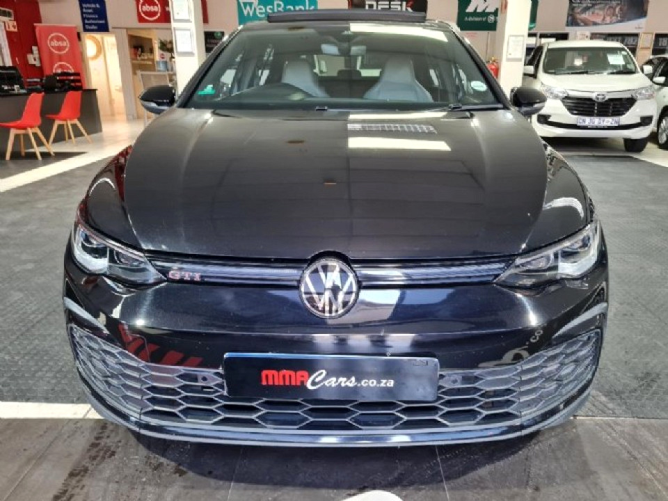 Volkswagen Golf 8 GTi  2.0 TSI DSG, image 2