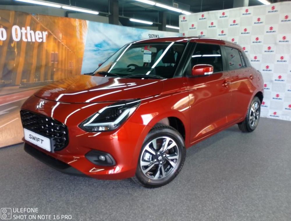 Suzuki Swift 1.2 GLX CVT, image 1