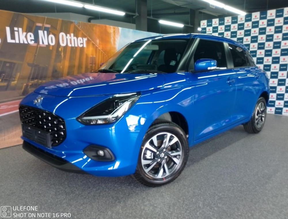Suzuki Swift 1.2 GLX CVT, image 1