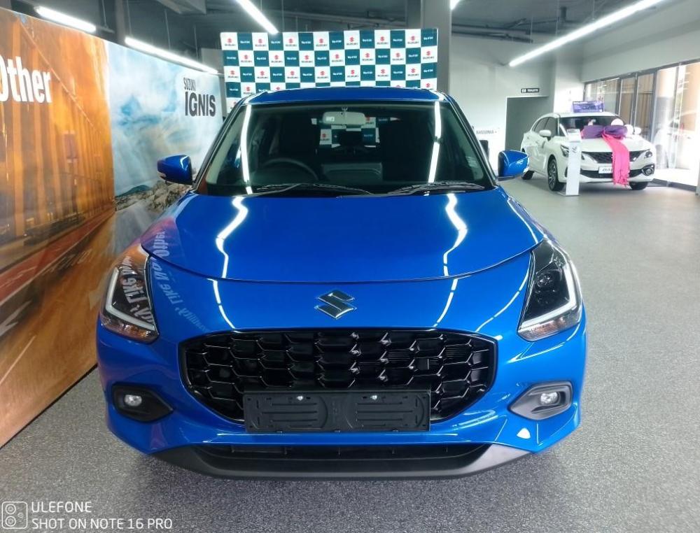 Suzuki Swift 1.2 GLX CVT, image 2