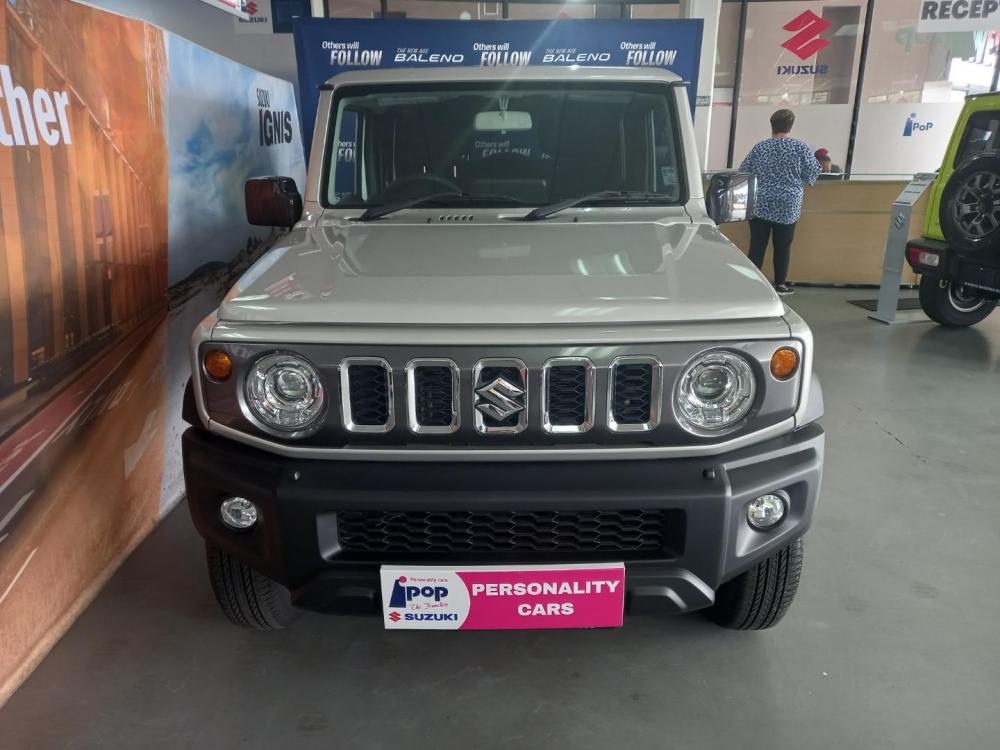 Suzuki Jimny 1.5 GLX Auto 5Dr, image 2
