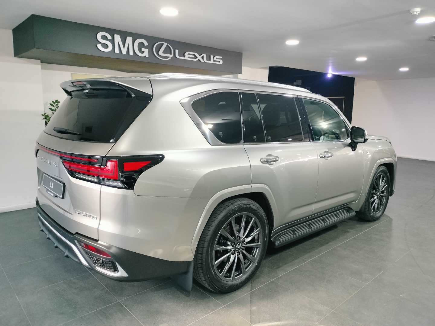 LEXUS LX 500D F-SPORT, image 2