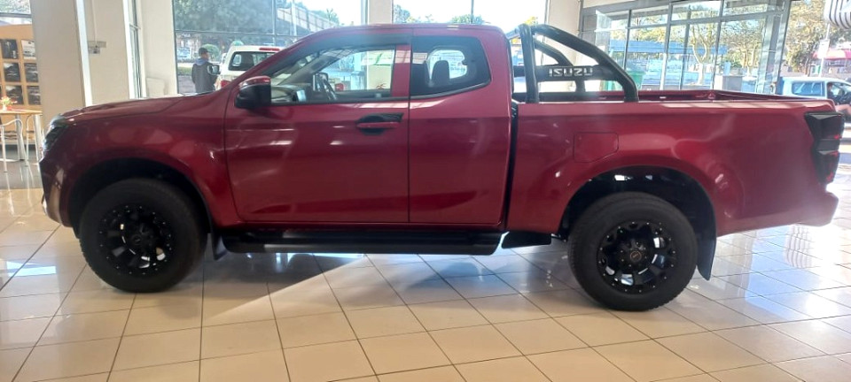 ISUZU D-MAX 1.9 Ddi HR LS A/T E-CAB, image 2