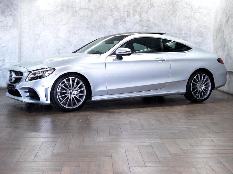 Mercedes-Benz C220d coupe AMG Line auto, image 2