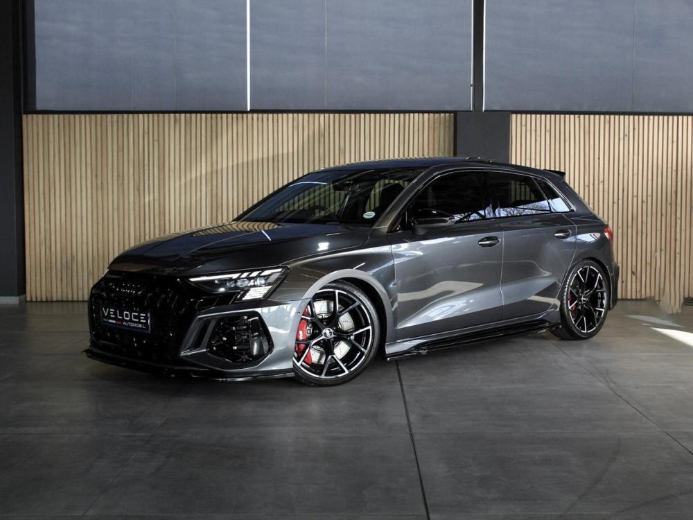Audi RS3 Sportback quattro S Tronic, image 1