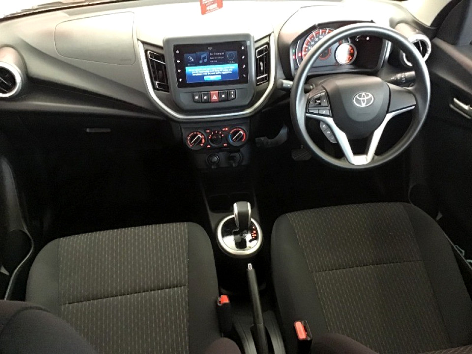 TOYOTA VITZ 1.0 XR AMT, image 2