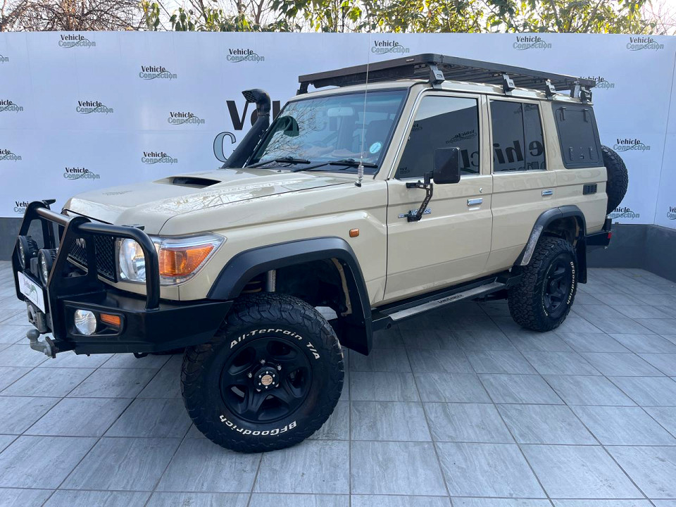 TOYOTA LANDCRUISER 76 4.5D V8 S/W, image 2