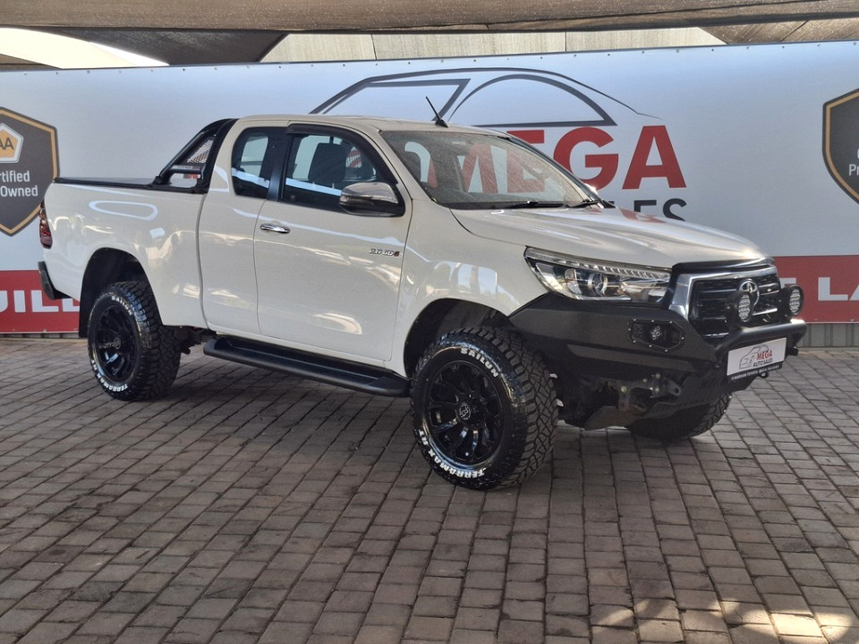 TOYOTA HILUX 2.8 GD-6 RAIDER 4X4 P/U E/CAB, image 1