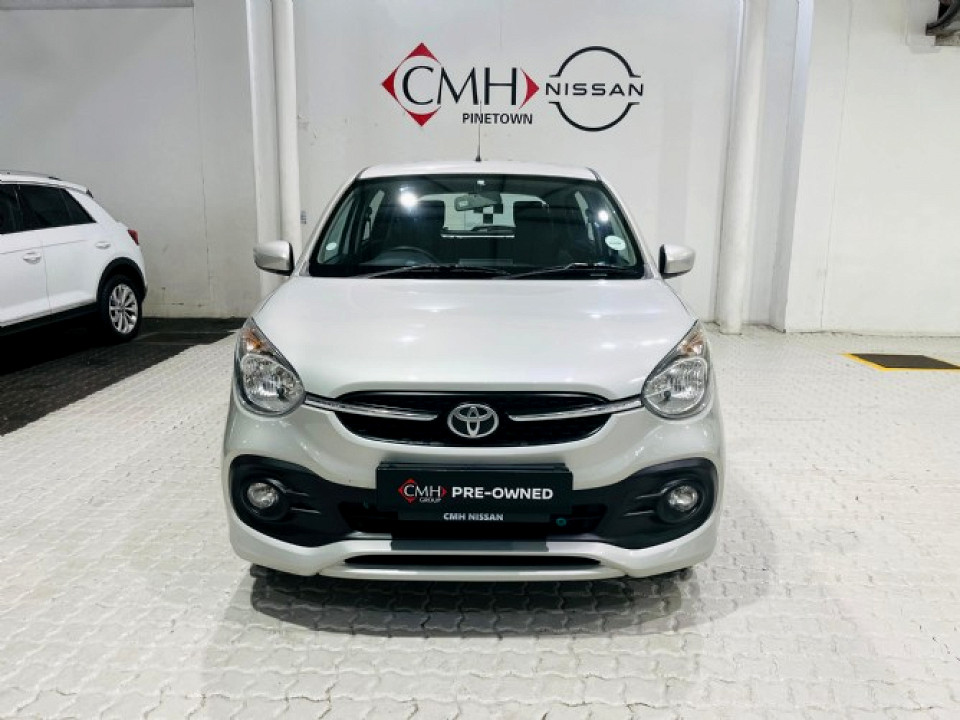 TOYOTA VITZ 1.0 XR, image 2