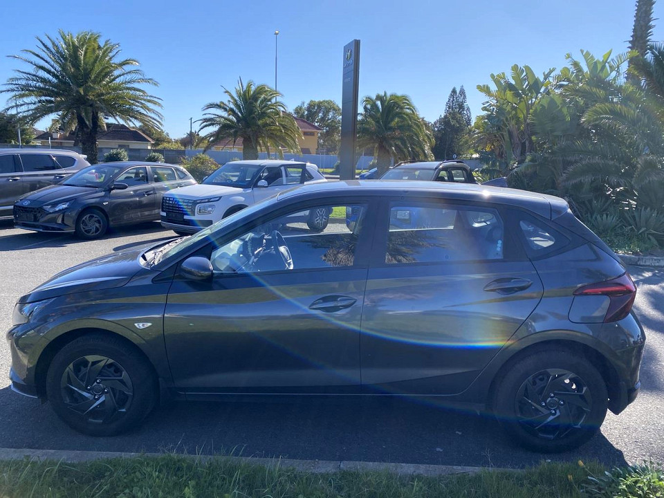 HYUNDAI I20 1.2 PREMIUM, image 2