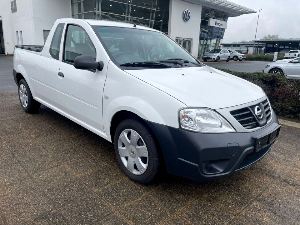 NISSAN NP200 1.6  A/C SAFETY PACK P/U S/C, image 1