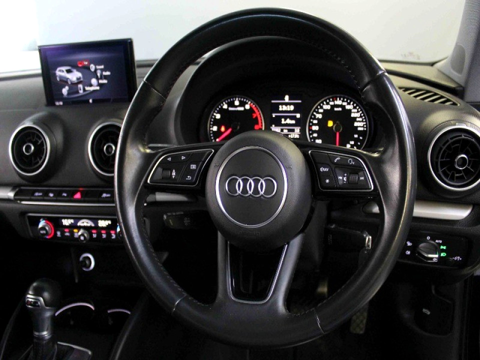 AUDI A3 SPORTBACK 1.0 TFSI STRONIC (30 TFSI), image 2