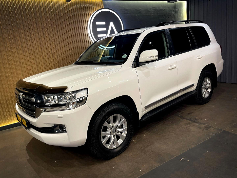 Toyota Land Cruiser 200 4.5D-4D V8 VX-R, image 2
