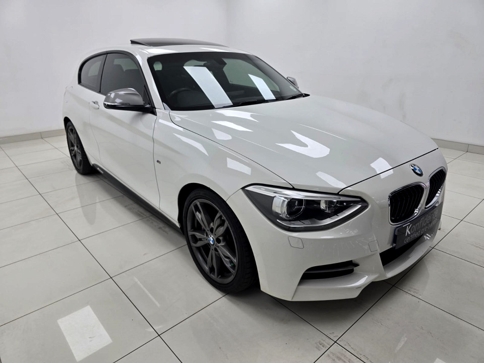 BMW M135i 3-door auto, image 1
