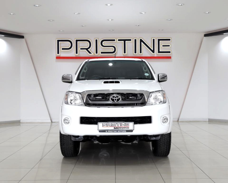 TOYOTA HILUX 3.0 D-4D RAIDER R/B P/U D/C, image 2