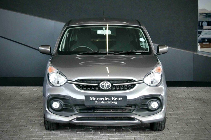 TOYOTA VITZ 1.0 XR, image 2