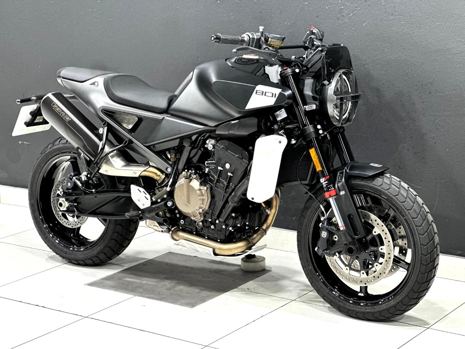HUSQVARNA Svartpilen, image 2