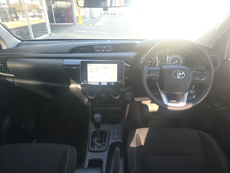 TOYOTA HILUX 2.4 GD-6 RB RAIDER A/T P/U E/CAB, image 2