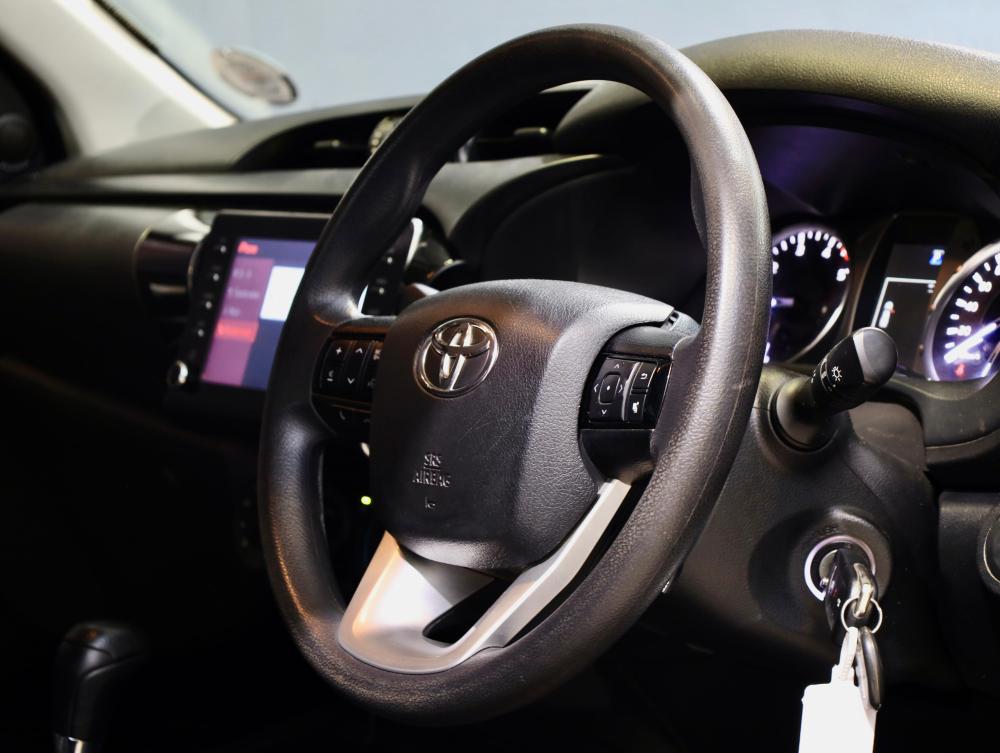 Toyota Hilux Xtra Cab 2.4 GD-6 RB Raider 6AT, image 2
