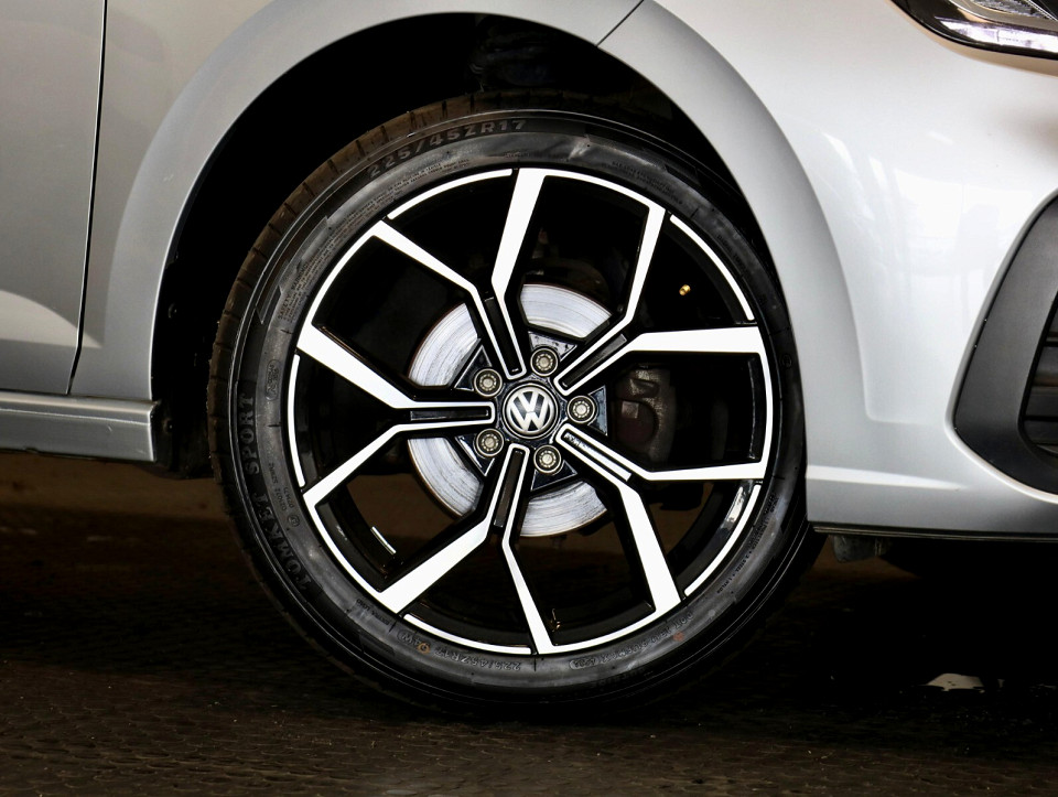 VOLKSWAGEN POLO 1.6, image 2