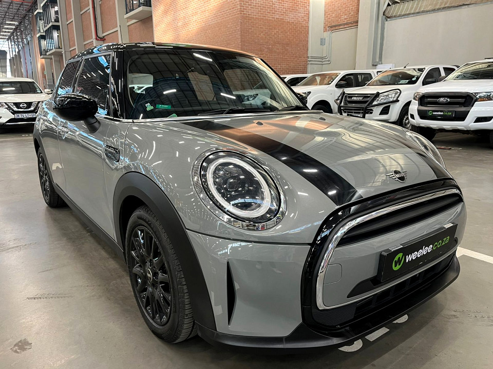 MINI COOPER 5DR A/T (XU72), image 1