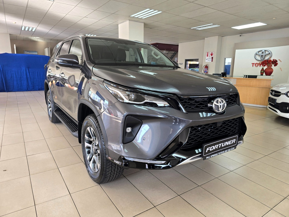 TOYOTA FORTUNER 2.4GD-6 4X4 A/T, image 1