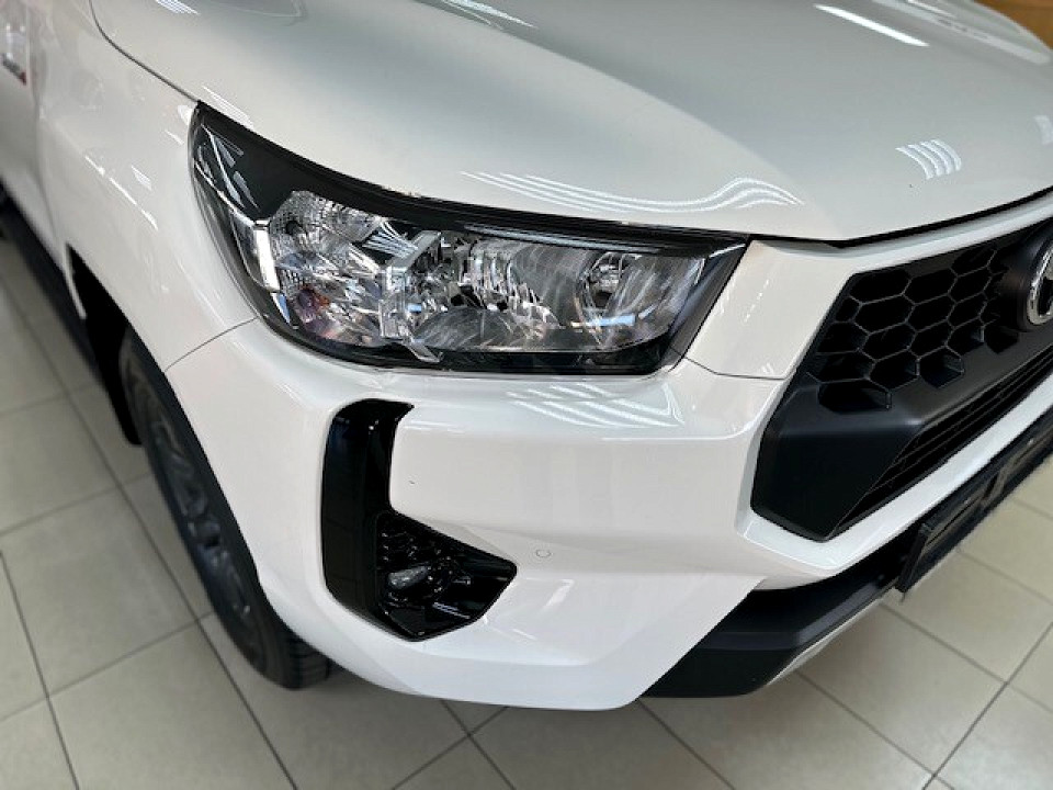 TOYOTA HILUX 2.4 GD-6 RB RAIDER A/T P/U E/CAB, image 2