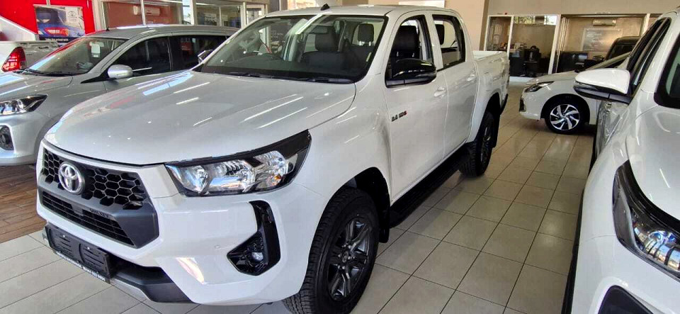 Toyota Hilux Double Cab  2.4GD6 RB Raider AT, image 2