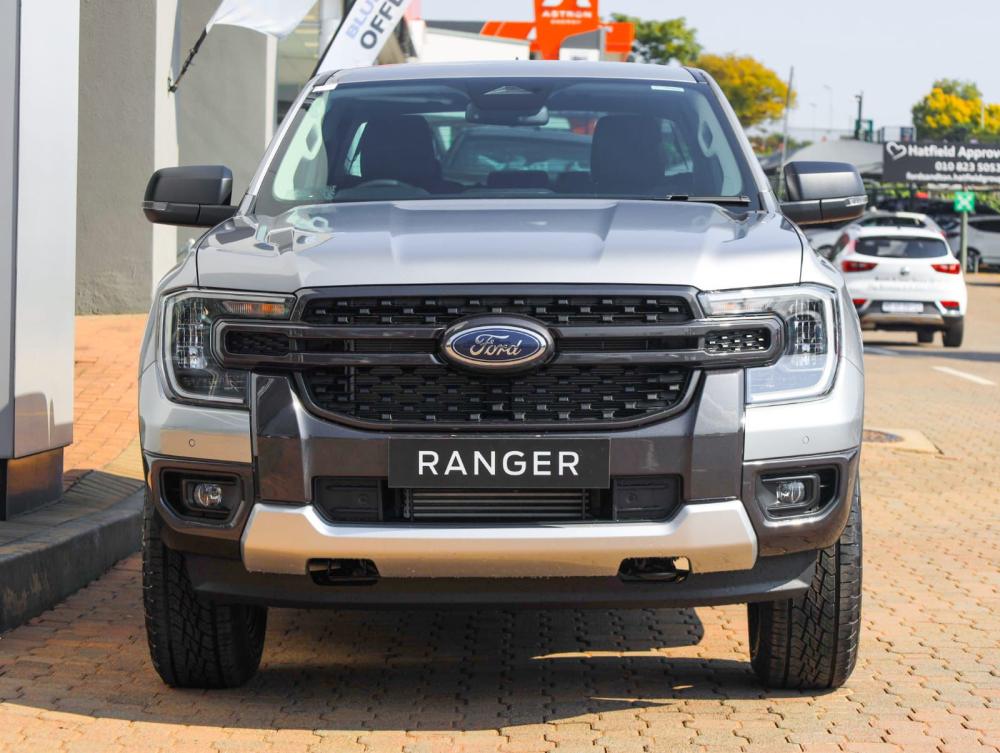 Ford Ranger XLT 2.0L SiT D-Cab 4x2 6AT, image 2