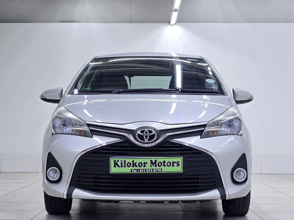 TOYOTA YARIS 1.0 XS 5Dr, image 2
