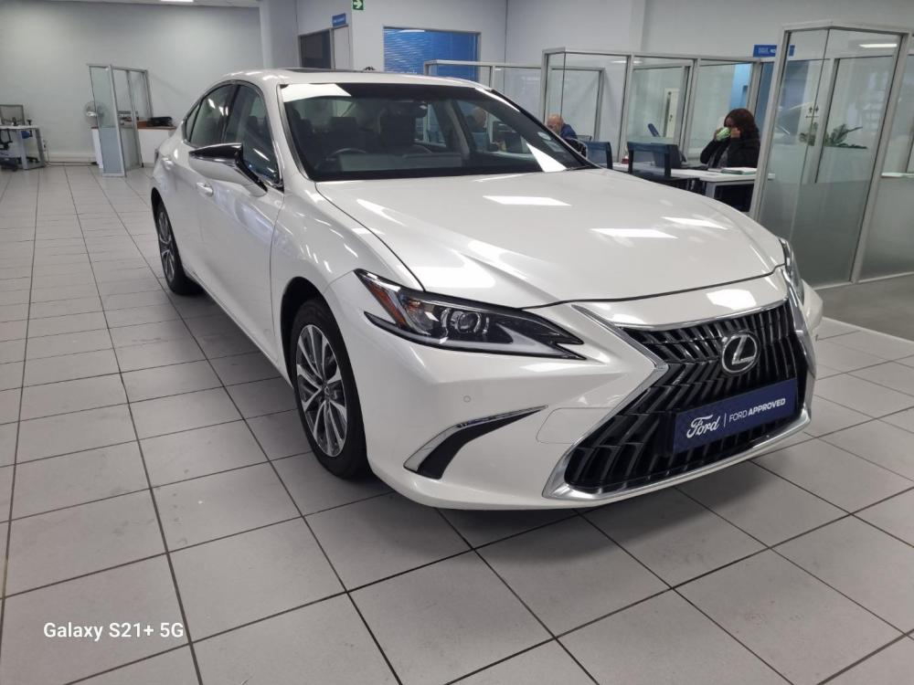 Lexus ES 250 EX, image 1