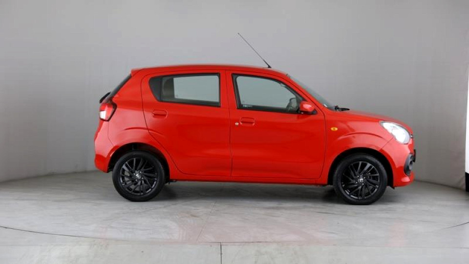 TOYOTA VITZ 1.0 XR, image 2