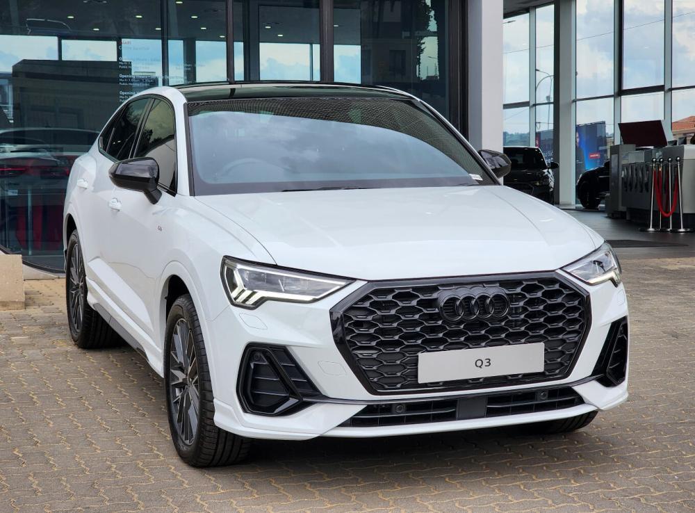 Audi Q3 Sportback Black Edition 35 TDI S tronic, image 1