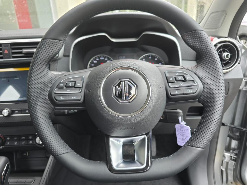 MG ZS 1.5L 4AT Luxury, image 2