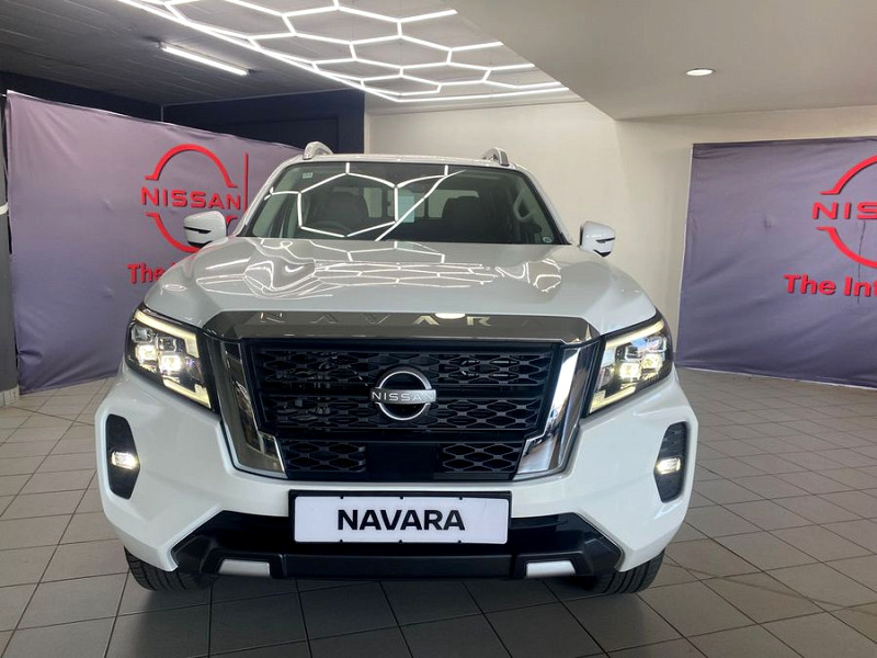 NISSAN NAVARA 2.5D LE 4X2 AT D/C P/U, image 2