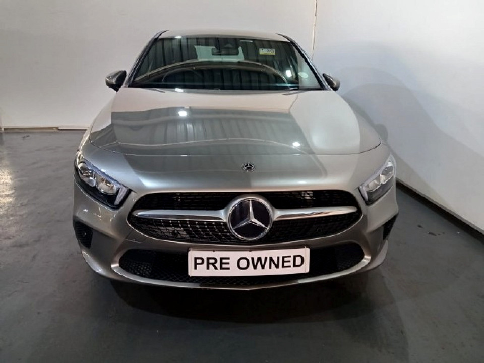 MERCEDES-BENZ A200 (4DR), image 2